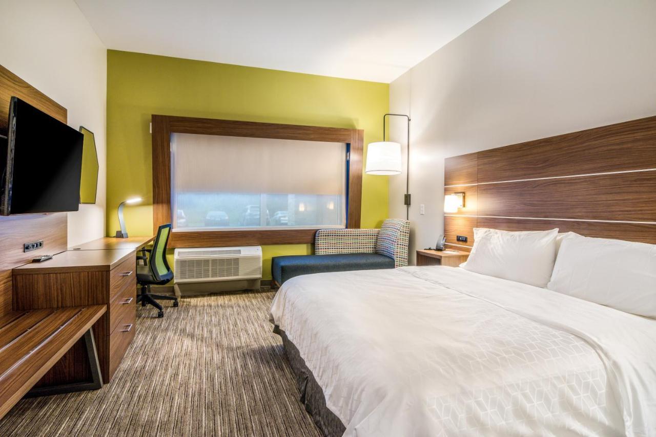 Holiday Inn Express & Suites - Asheboro By Ihg Exterior photo